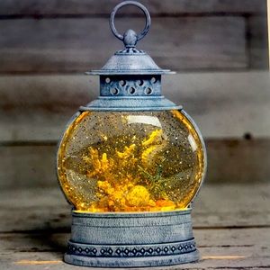 Cracker Barrel Sea Horse Glitter Globe